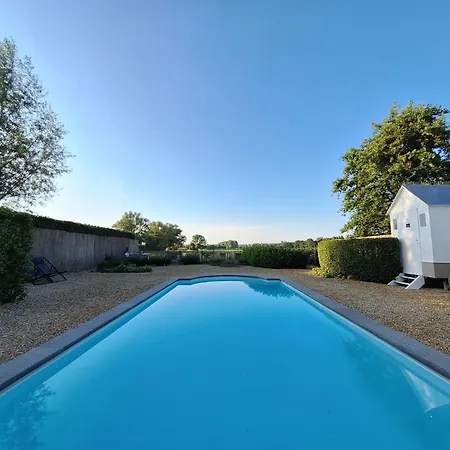 Casa-cosi, Tourist & Business & Flats With Reserved Parking And Private Terraces In Shared Garden With Seasonal Pool Included, Private Sauna Available 4* לוקרן