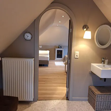 Casa-cosi, Tourist & Business & Flats With Reserved Parking And Private Terraces In Shared Garden With Seasonal Pool Included, Private Sauna Available מלון דירות לוקרן